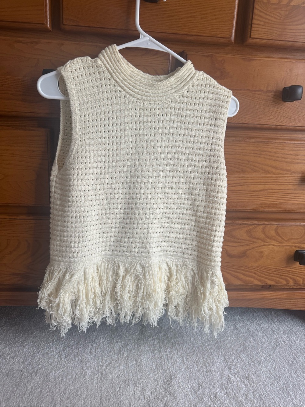 Amazon Cream Cropped Knit Fringe Sleeveless Sweater Vest